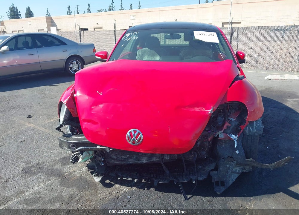 2014 VOLKSWAGEN BEETLE 2.0L TDI VIN: 3VWJL7AT9EM614169
