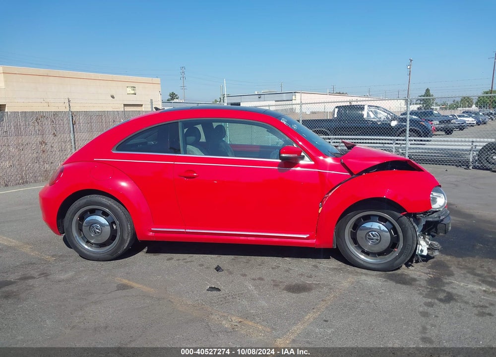 2014 VOLKSWAGEN BEETLE 2.0L TDI VIN: 3VWJL7AT9EM614169