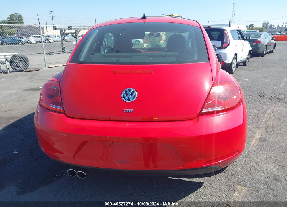 2014 VOLKSWAGEN BEETLE 2.0L TDI VIN: 3VWJL7AT9EM614169