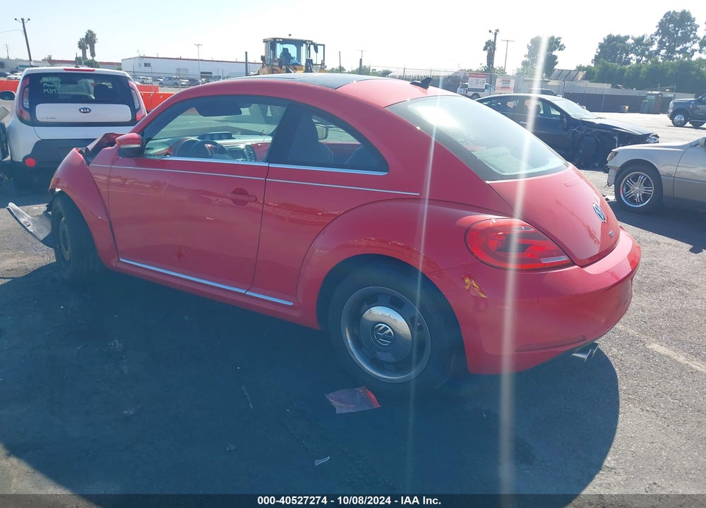 2014 VOLKSWAGEN BEETLE 2.0L TDI VIN: 3VWJL7AT9EM614169
