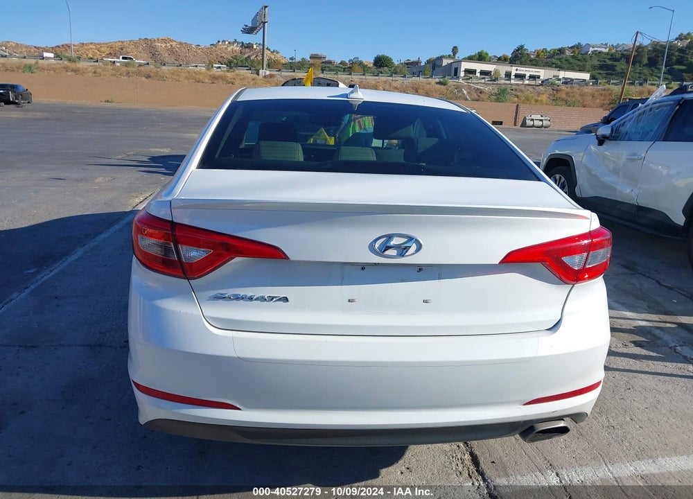 2016 HYUNDAI SONATA SE VIN: 5NPE24AF9GH271372