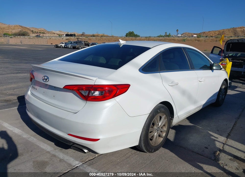 2016 HYUNDAI SONATA SE VIN: 5NPE24AF9GH271372