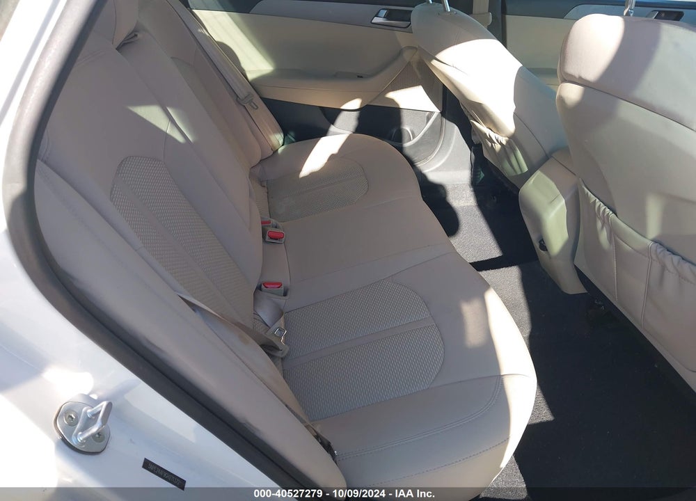 2016 HYUNDAI SONATA SE VIN: 5NPE24AF9GH271372