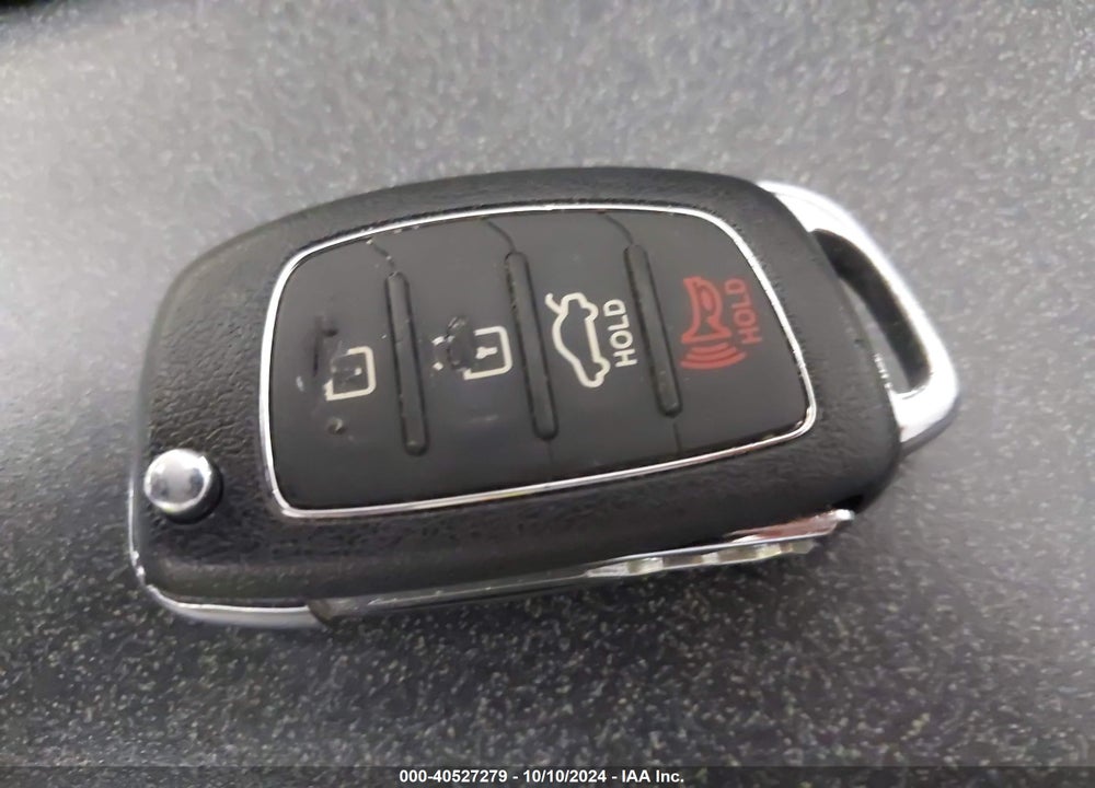 2016 HYUNDAI SONATA SE VIN: 5NPE24AF9GH271372