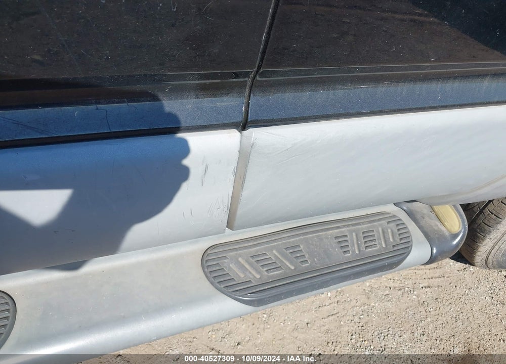 2003 TOYOTA 4RUNNER SR5 V8 VIN: JTEZT14R430008650