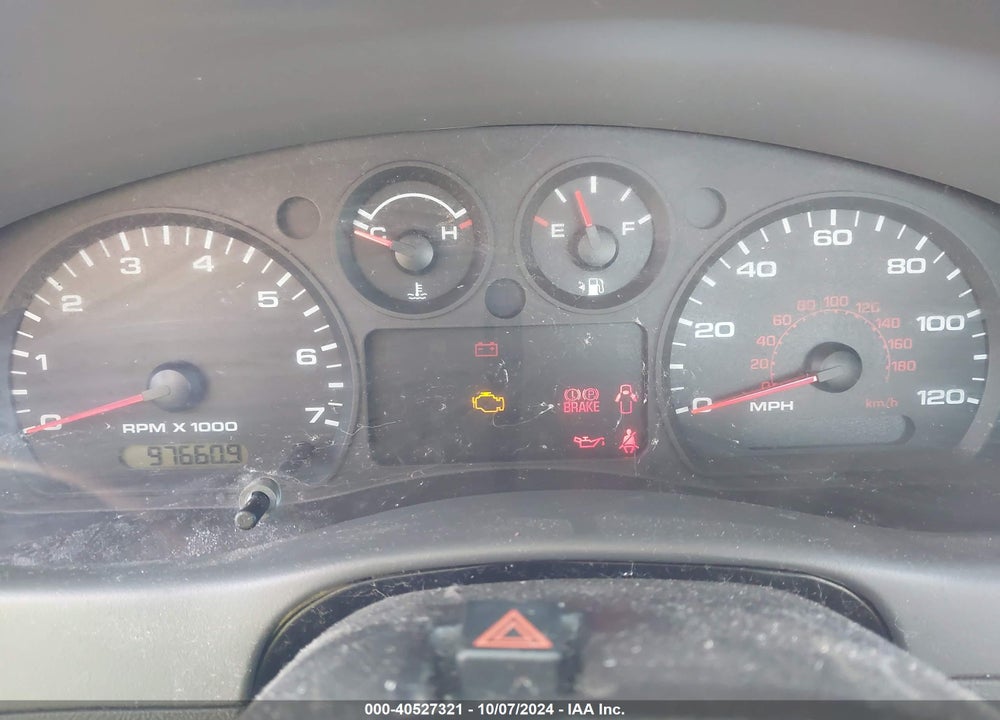 2011 FORD RANGER XLT VIN: 1FTLR4FE7BPA27204