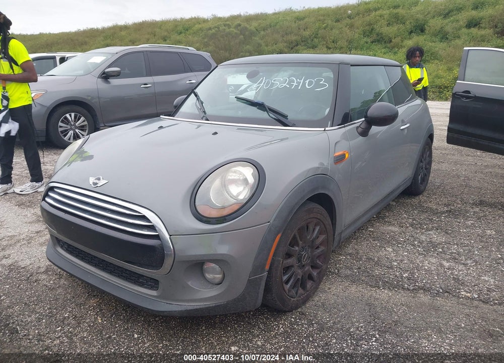 2015 MINI HARDTOP COOPER VIN: WMWXM5C58FT941997