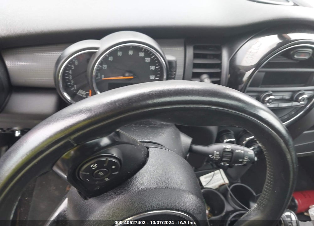 2015 MINI HARDTOP COOPER VIN: WMWXM5C58FT941997