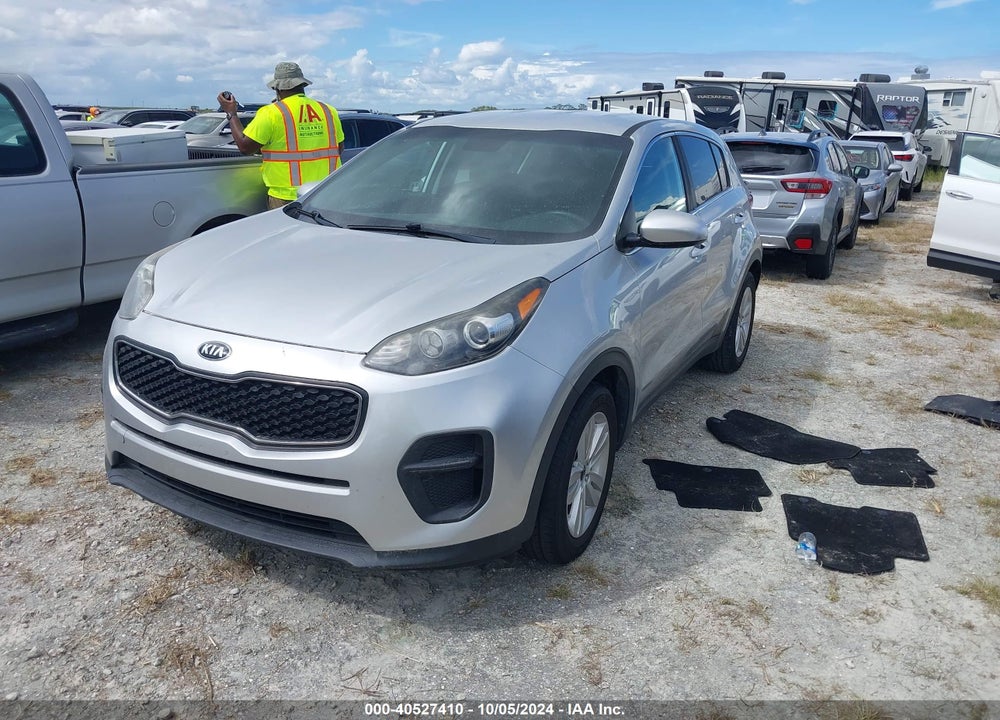 2018 KIA SPORTAGE LX VIN: KNDPM3AC8J7444748