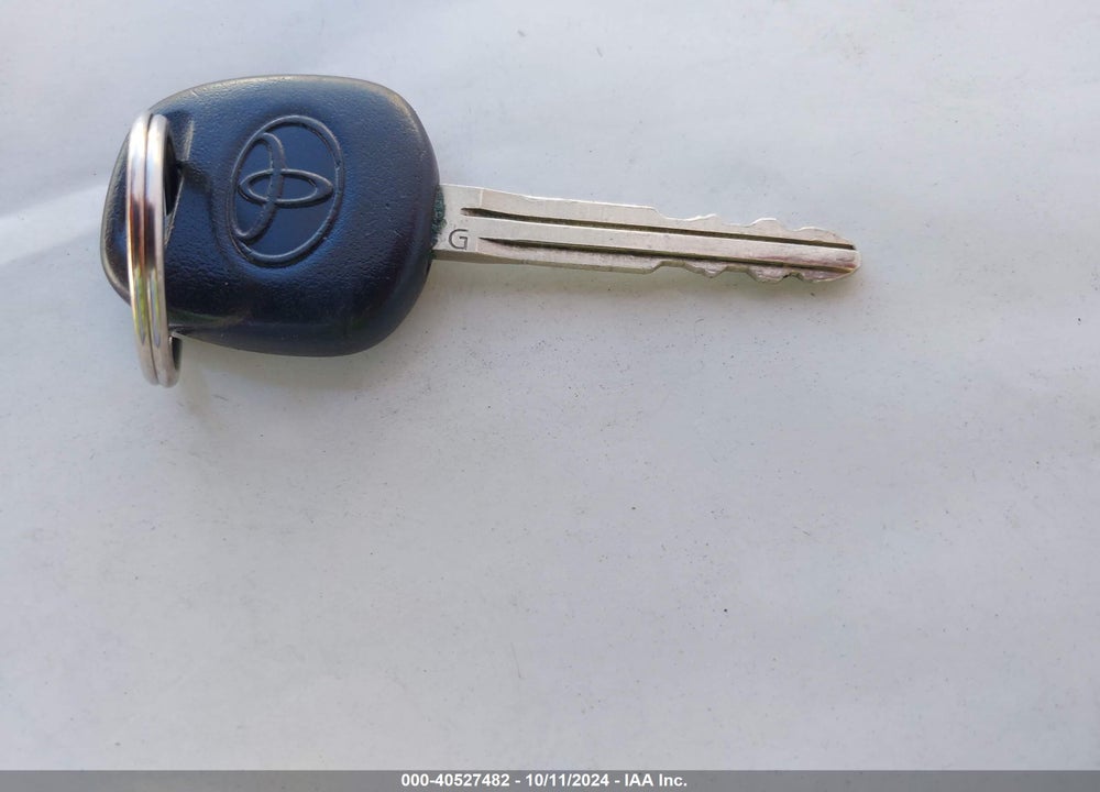 2011 TOYOTA COROLLA VIN: JTDBU4EE8B9164118