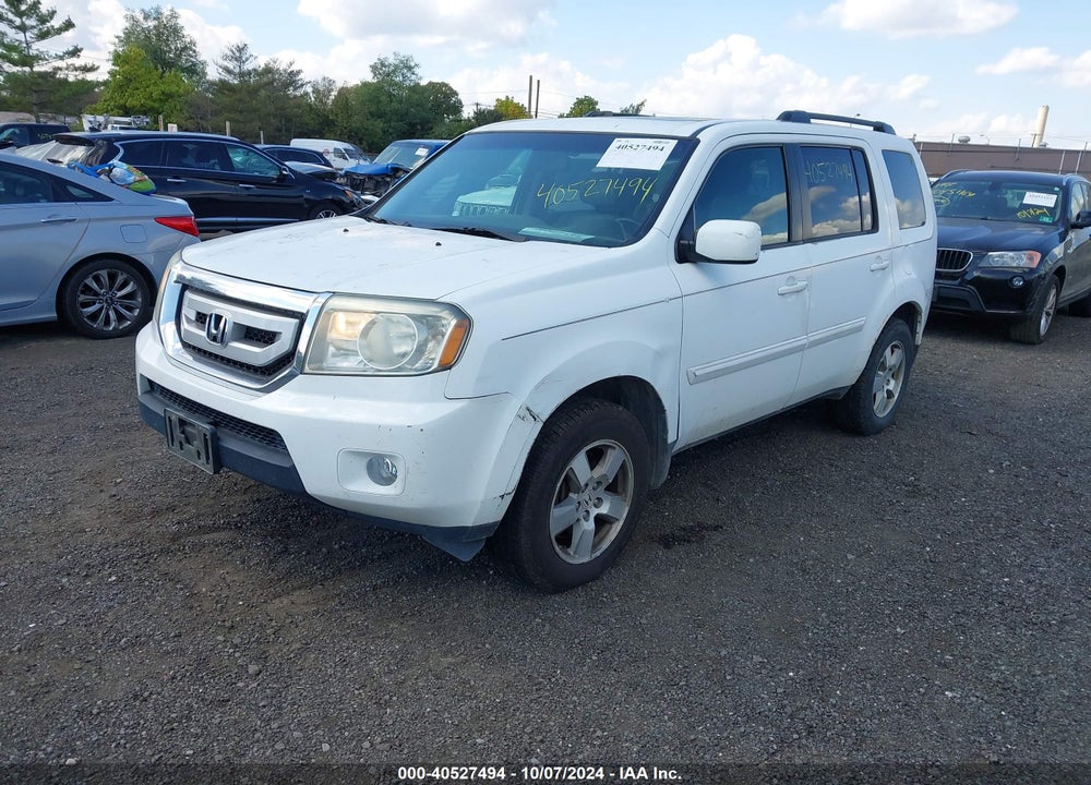 2011 HONDA PILOT EX-L VIN: 5FNYF4H58BB050495