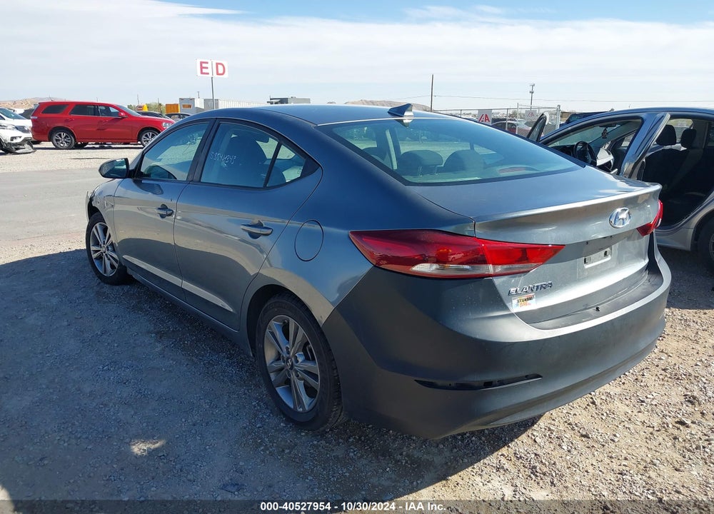 2018 HYUNDAI ELANTRA SEL VIN: KMHD84LF0JU632276