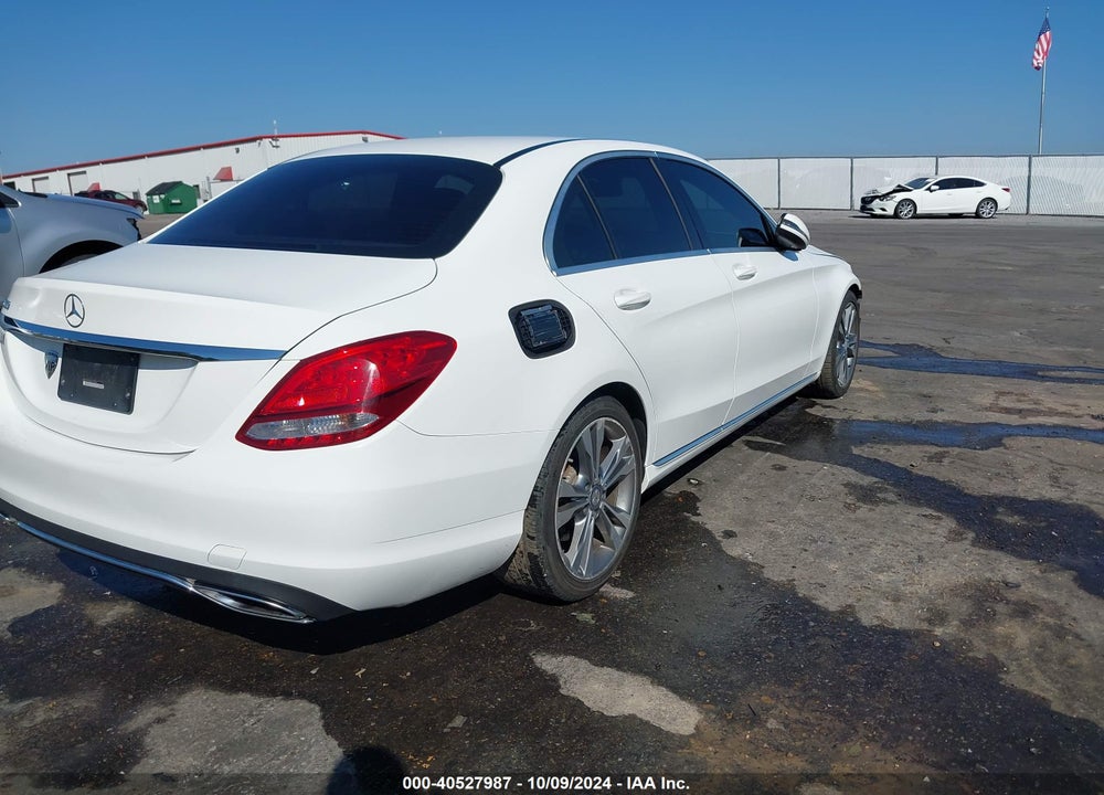 2017 MERCEDES-BENZ C 300 LUXURY/SPORT VIN: 55SWF4JB0HU179958