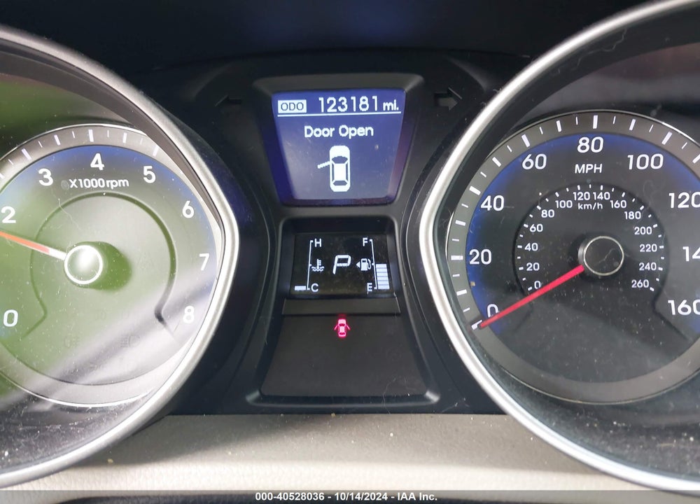 2013 HYUNDAI ELANTRA GT VIN: KMHD35LE8DU103061