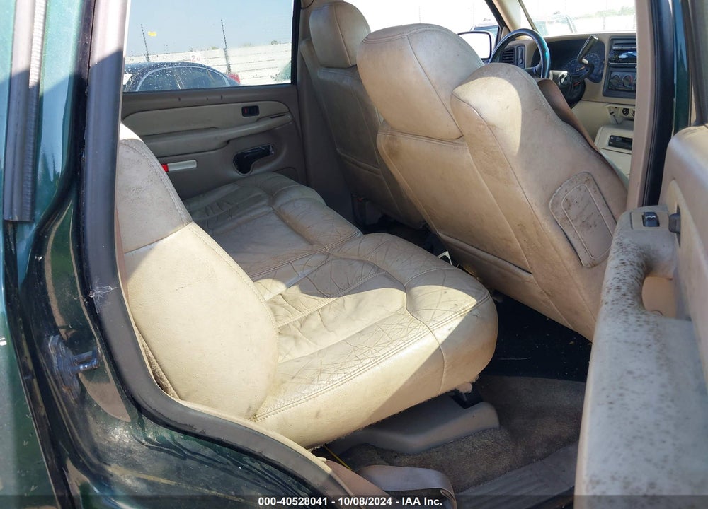 2001 CHEVROLET TAHOE LT VIN: 1GNEC13T91R144529
