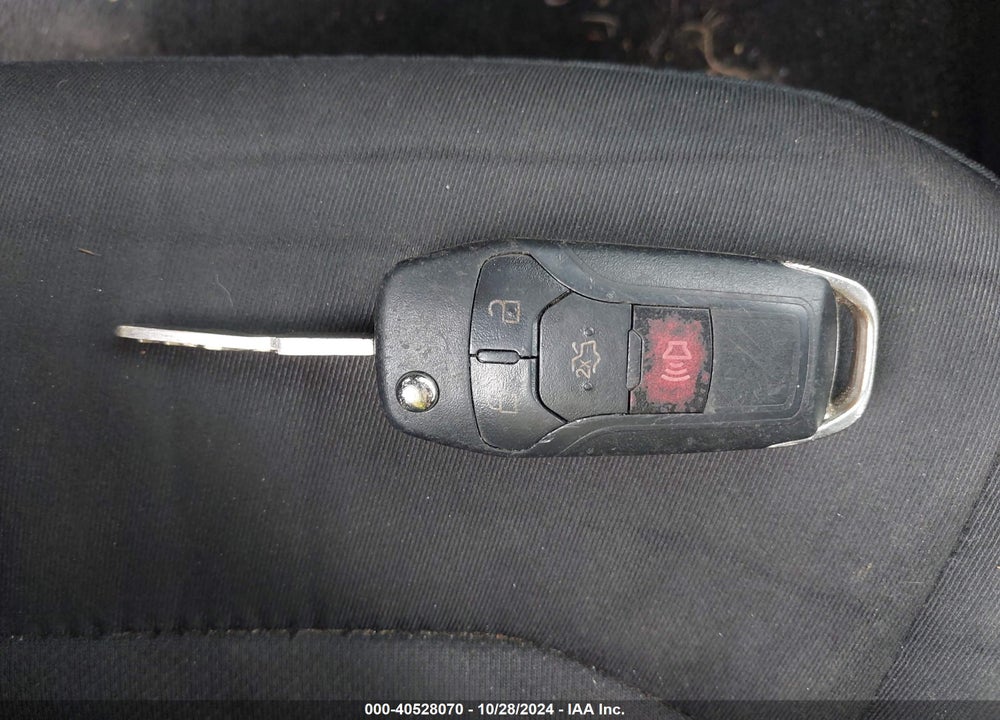 2014 FORD FUSION SE VIN: 3FA6P0HD4ER338043