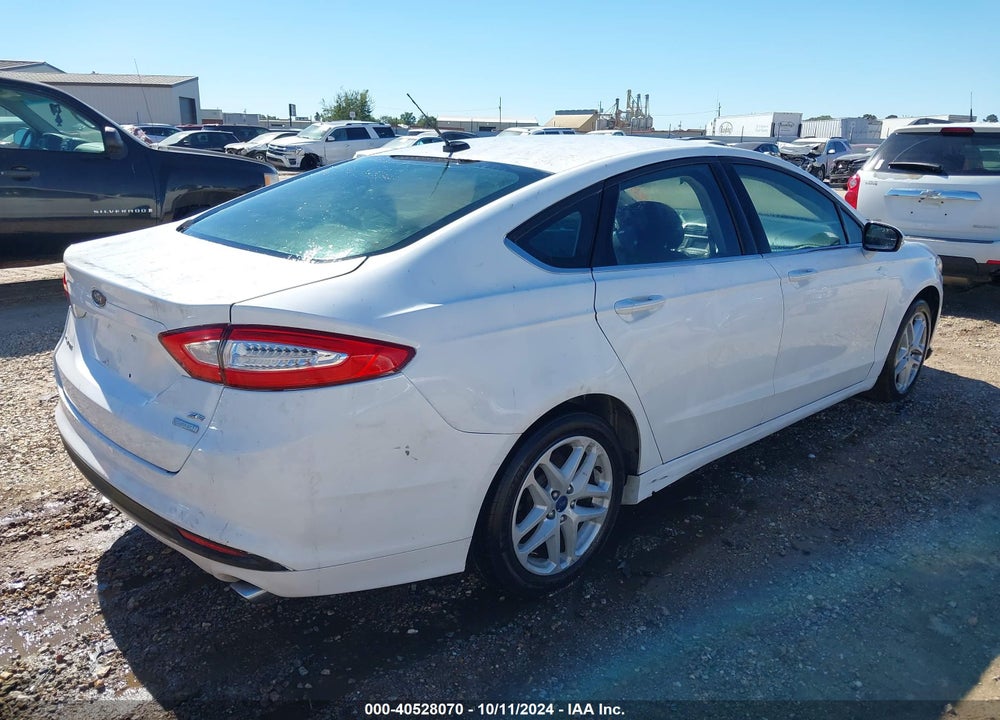 2014 FORD FUSION SE VIN: 3FA6P0HD4ER338043