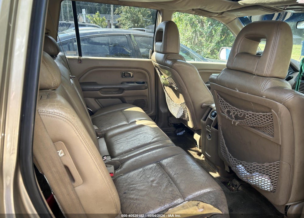 2005 HONDA PILOT VIN: 5FNYF18555B051249