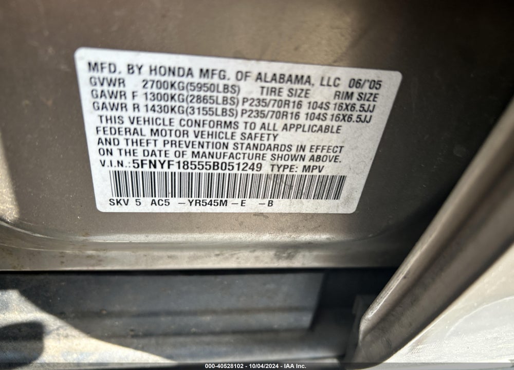 2005 HONDA PILOT VIN: 5FNYF18555B051249