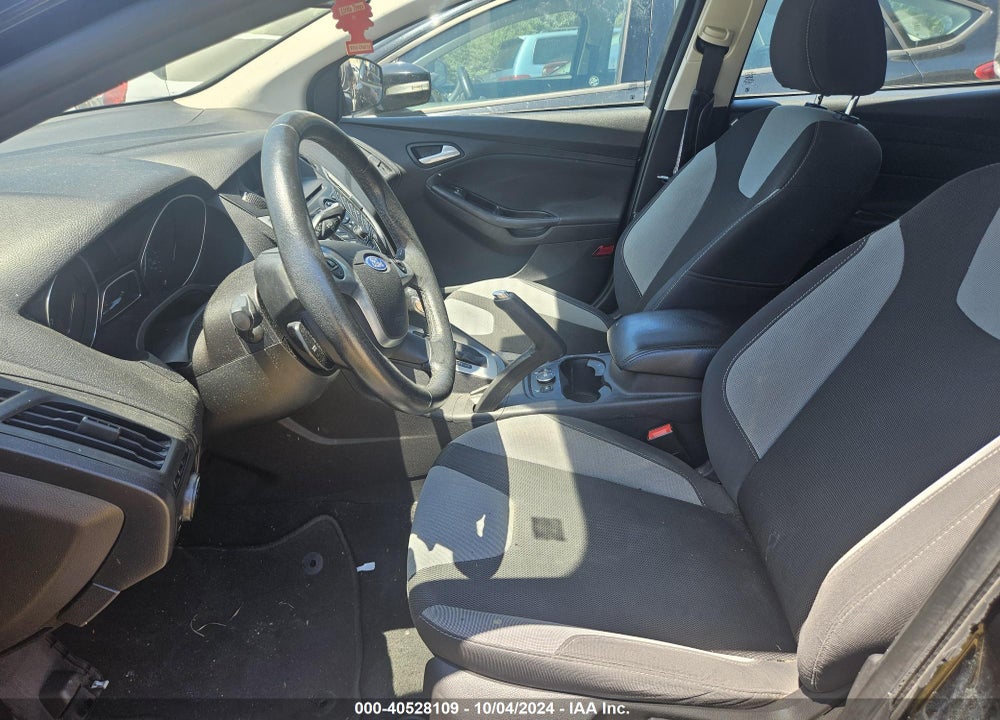 2014 FORD FOCUS VIN: 1FADP3K26EL359443
