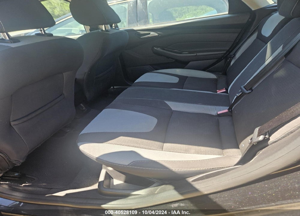 2014 FORD FOCUS VIN: 1FADP3K26EL359443