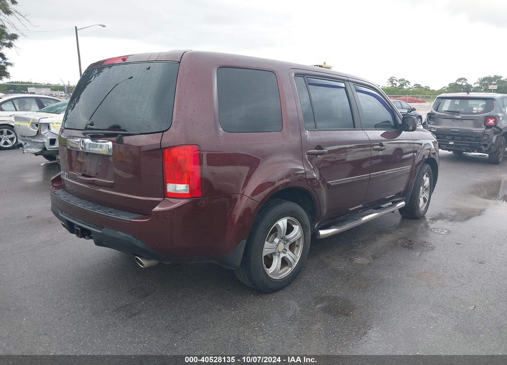 2015 HONDA PILOT EX-L VIN: 5FNYF3H56FB023490