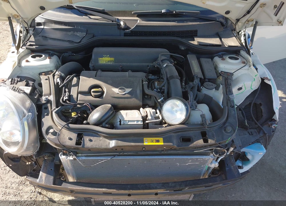 2012 MINI COOPER S VIN: WMWSV3C57CTY26752