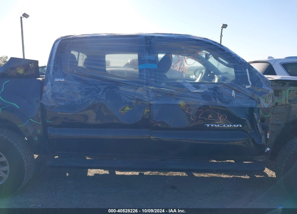 2018 TOYOTA TACOMA SR5 V6 VIN: 3TMCZ5AN7JM171160