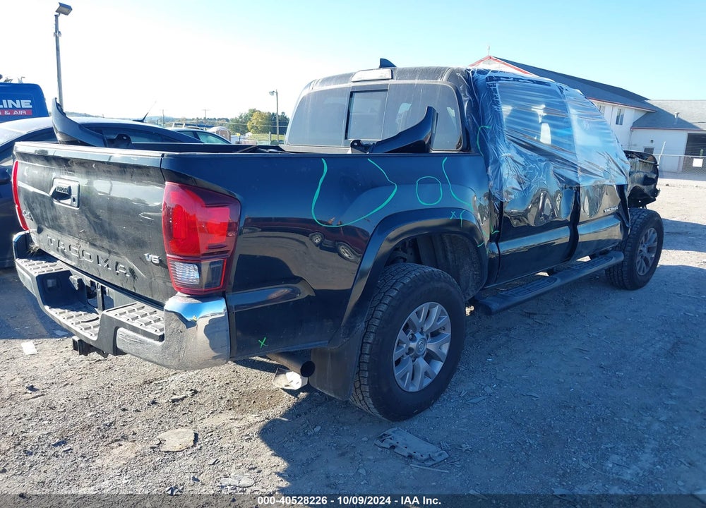 2018 TOYOTA TACOMA SR5 V6 VIN: 3TMCZ5AN7JM171160