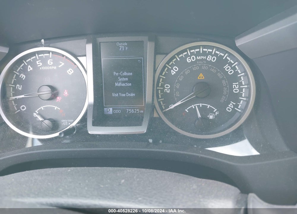 2018 TOYOTA TACOMA SR5 V6 VIN: 3TMCZ5AN7JM171160