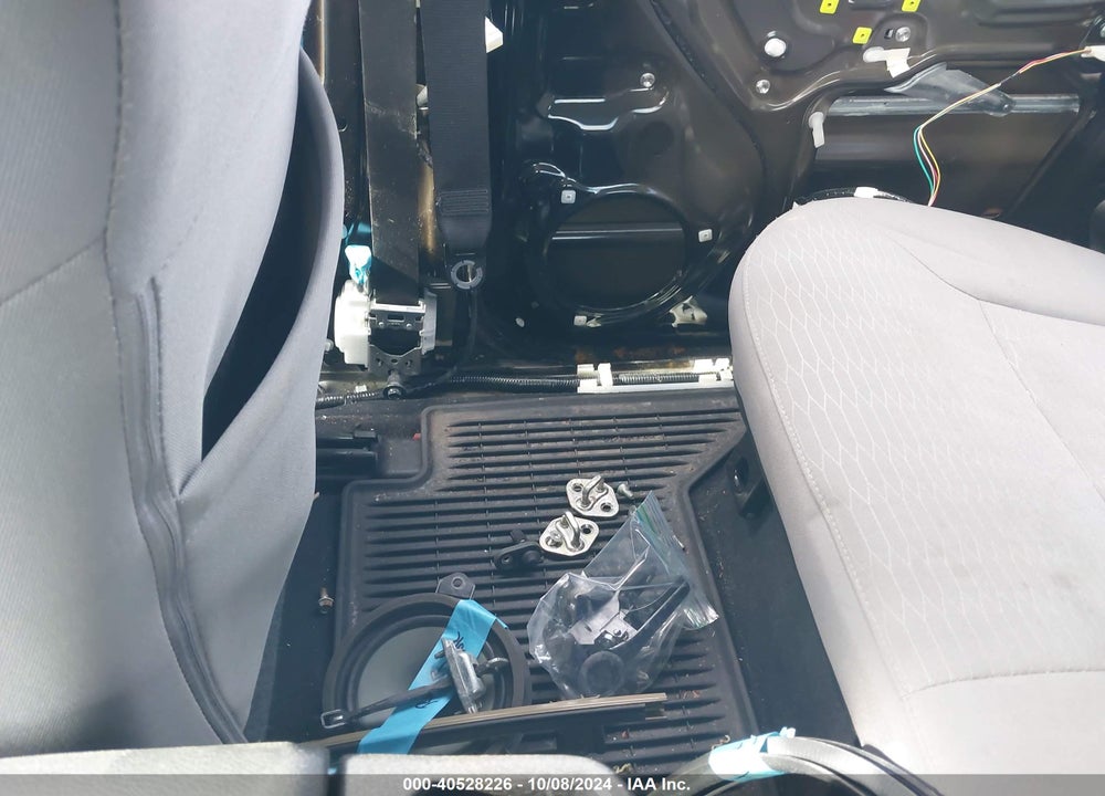2018 TOYOTA TACOMA SR5 V6 VIN: 3TMCZ5AN7JM171160