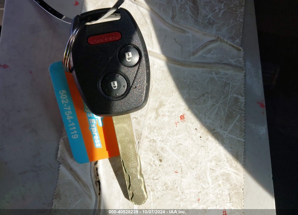 2014 HONDA ODYSSEY LX VIN: 5FNRL5H2XEB110046
