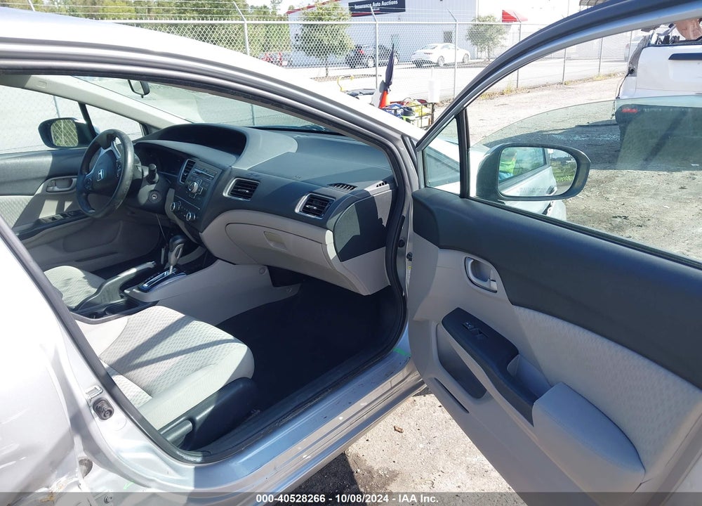 2014 HONDA CIVIC LX VIN: 19XFB2F51EE064873