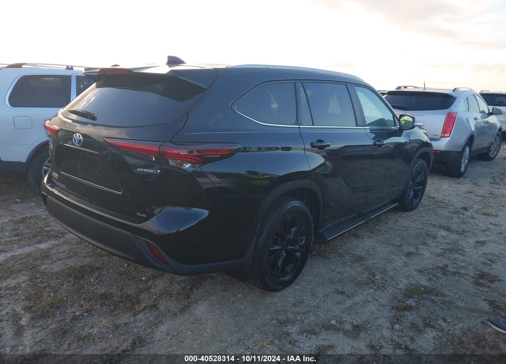 2024 TOYOTA HIGHLANDER HYBRID XLE VIN: 5TDKARAH4RS023953