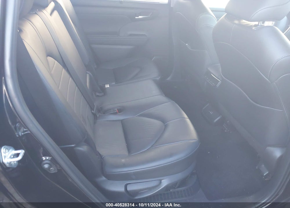 2024 TOYOTA HIGHLANDER HYBRID XLE VIN: 5TDKARAH4RS023953
