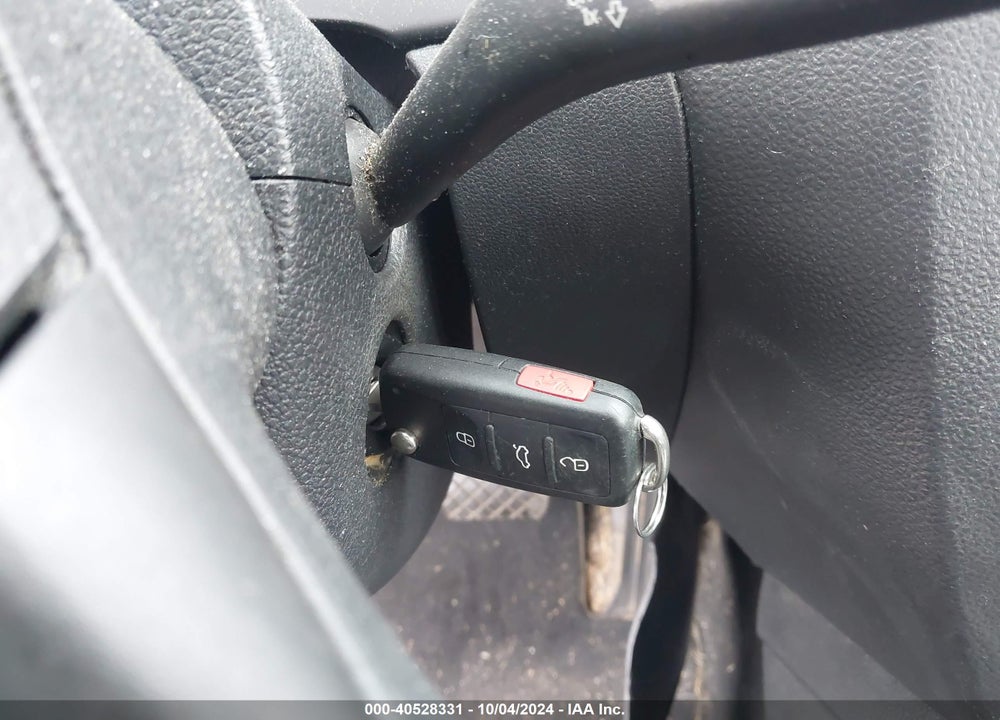2012 VOLKSWAGEN JETTA 2.5L SE VIN: 3VWDP7AJ5CM335931