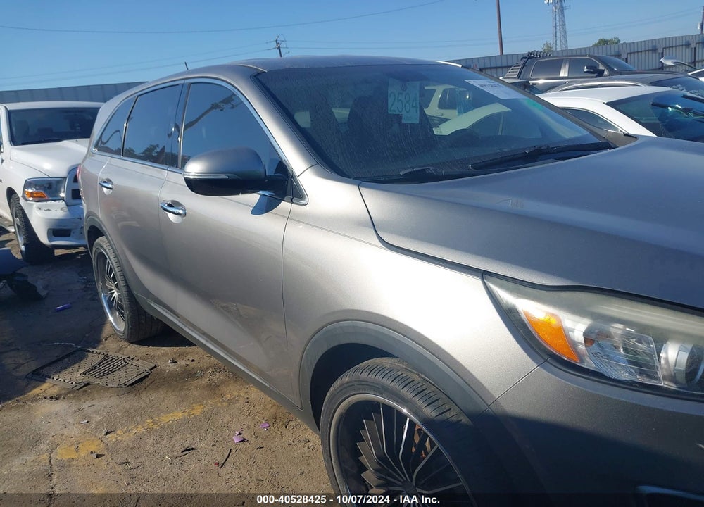 2016 KIA SORENTO 2.4L L VIN: 5XYPG4A31GG184914