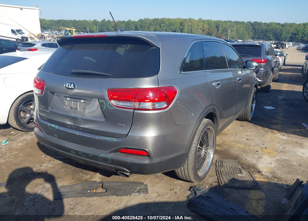 2016 KIA SORENTO 2.4L L VIN: 5XYPG4A31GG184914