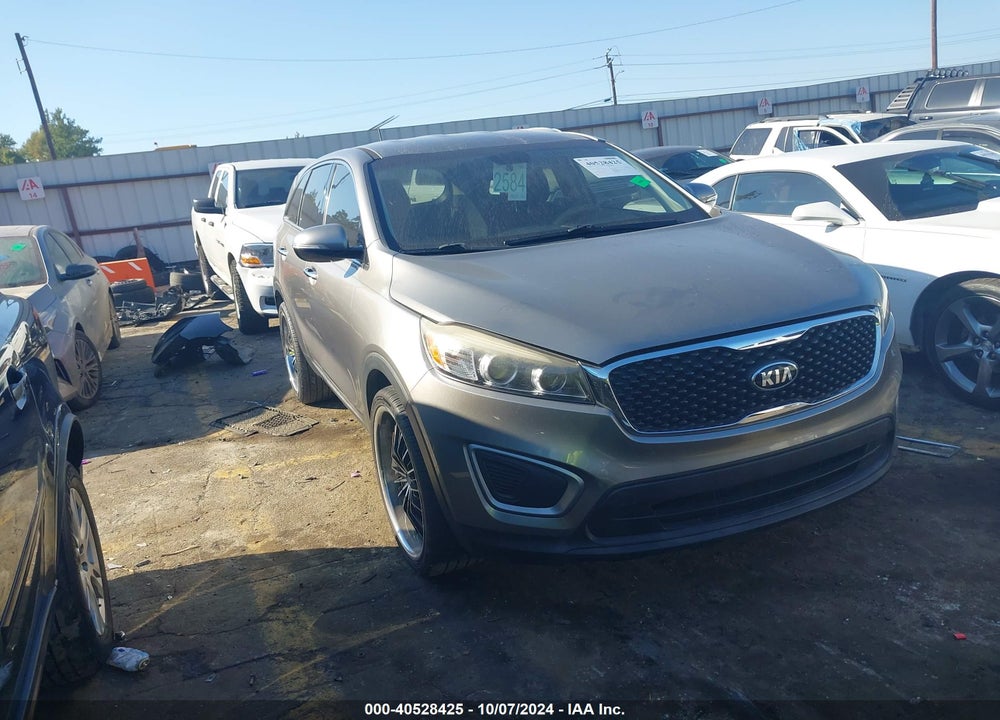 2016 KIA SORENTO 2.4L L VIN: 5XYPG4A31GG184914