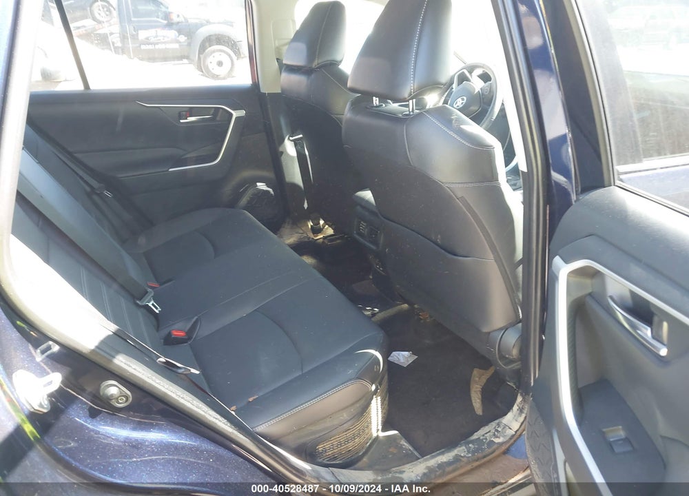 2022 TOYOTA RAV4 HYBRID XLE PREMIUM VIN: JTMB6RFV0ND068619