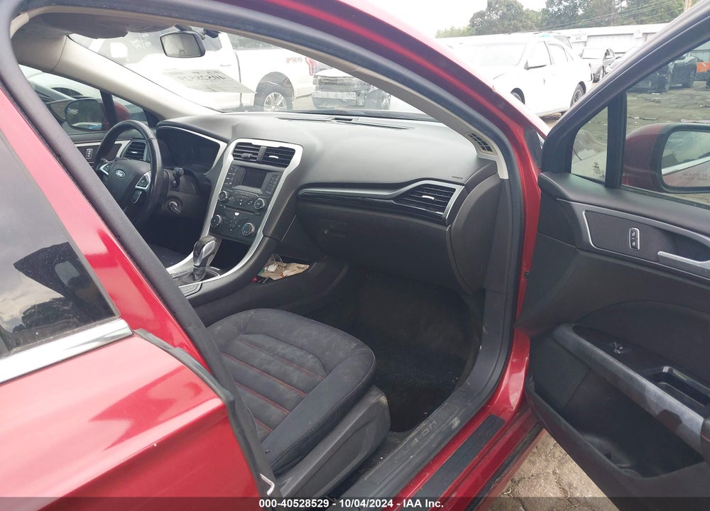 2013 FORD FUSION SE VIN: 3FA6P0HR2DR311093
