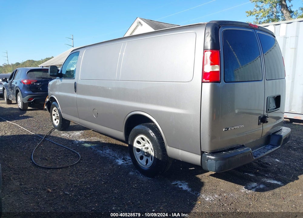 2010 CHEVROLET EXPRESS 1500 WORK VAN VIN: 1GCUGADX1A1150382