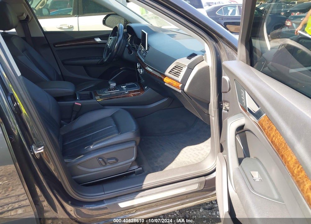 2018 AUDI Q5 2.0T PREMIUM/2.0T TECH PREMIUM VIN: WA1BNAFY6J2020282