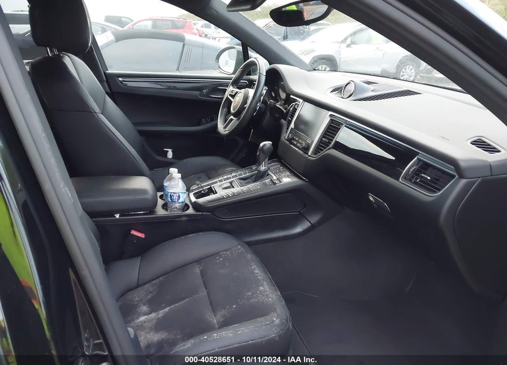 2018 PORSCHE MACAN VIN: WP1AA2A51JLB17723