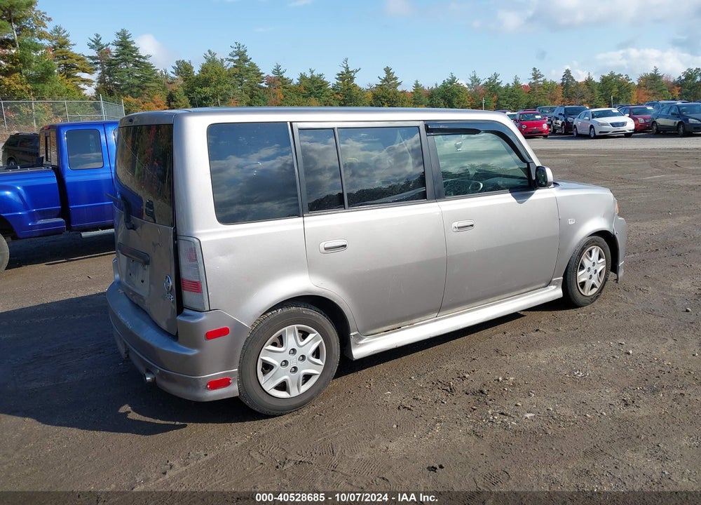 2005 SCION XB VIN: JTLKT324850213324