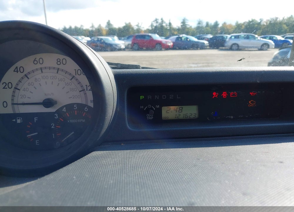 2005 SCION XB VIN: JTLKT324850213324