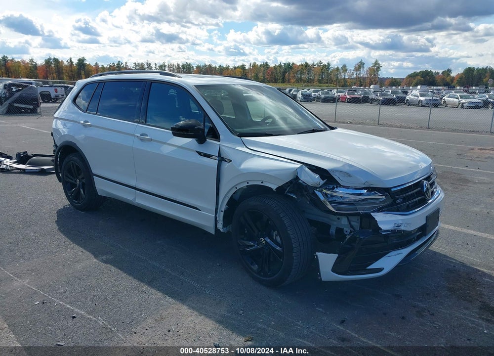 2024 VOLKSWAGEN TIGUAN 2.0T SE R-LINE BLACK/SE BLACK VIN: 3VV8B7AX4RM044273