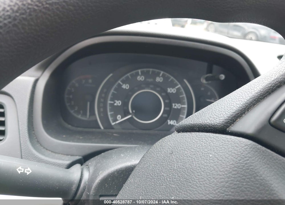 2015 HONDA CR-V LX VIN: 2HKRM3H37FH552702