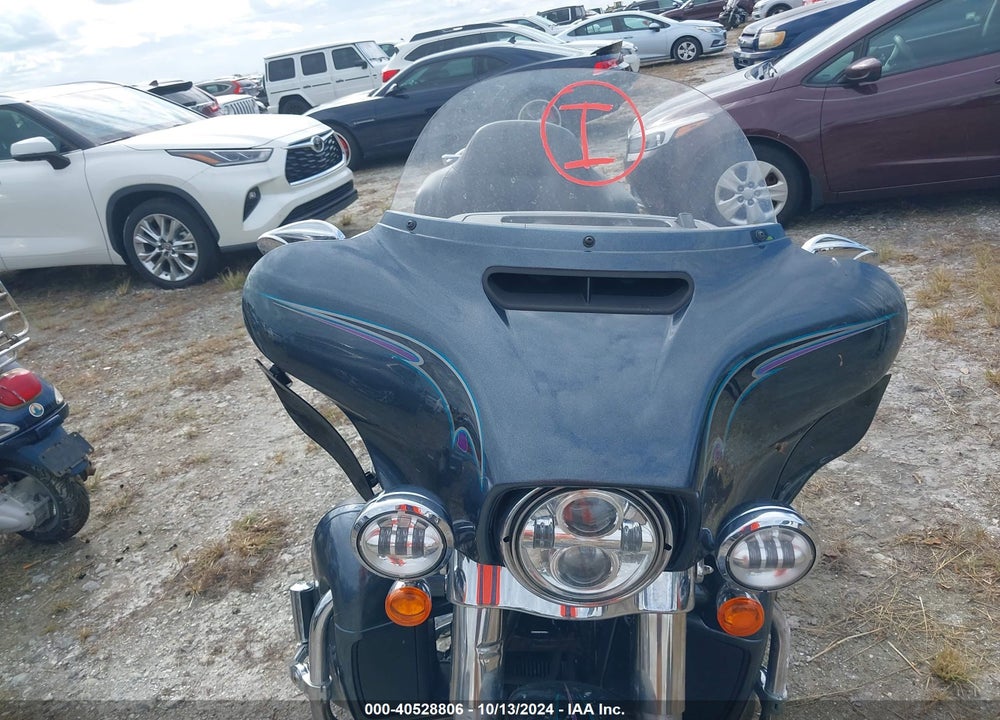 2015 HARLEY-DAVIDSON FLHTCU ULTRA CLASSIC ELECTRA GLD VIN: 1HD1FCM12FB645526
