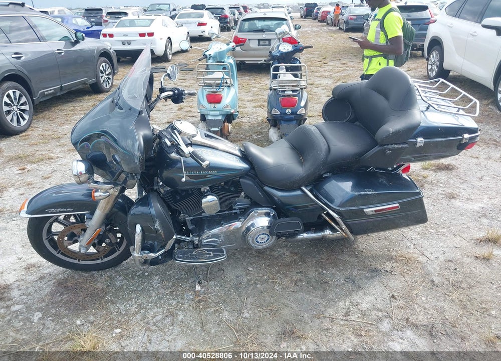 2015 HARLEY-DAVIDSON FLHTCU ULTRA CLASSIC ELECTRA GLD VIN: 1HD1FCM12FB645526